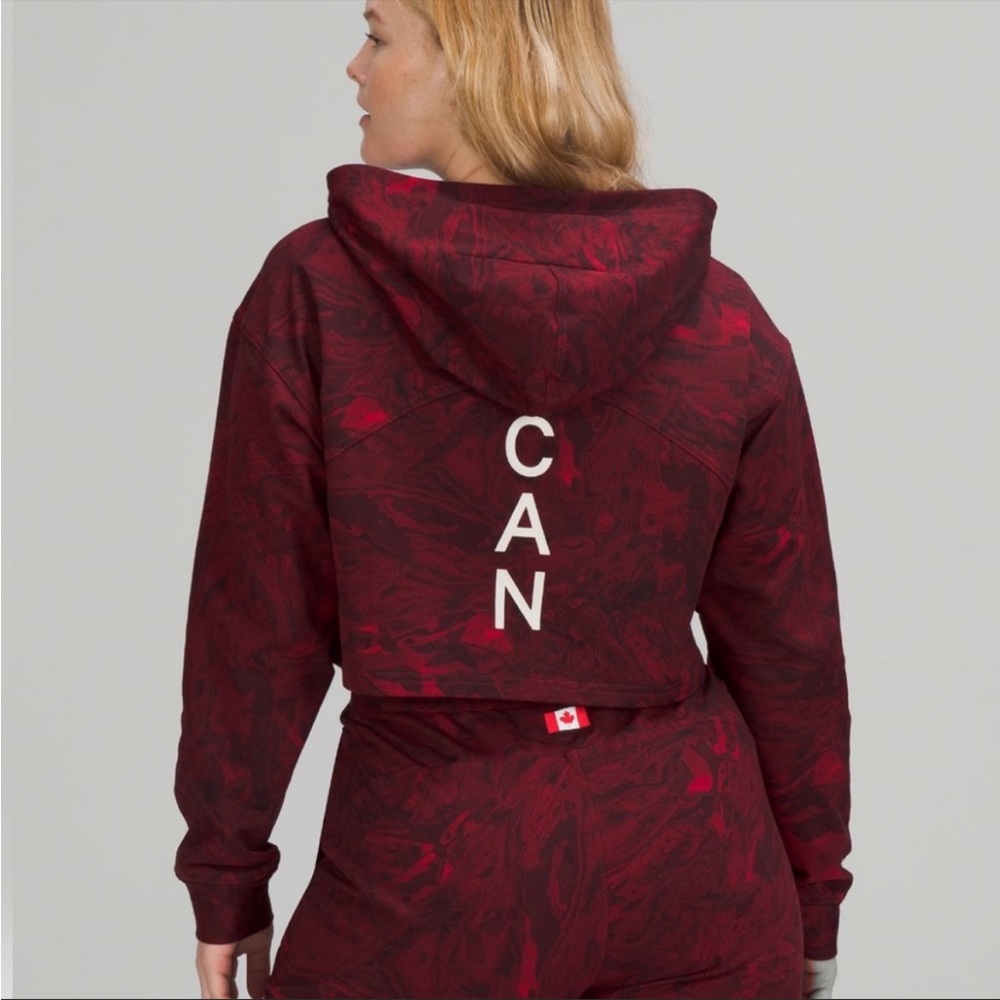 Lululemon Team Canada All Yours Sweatsuit! Never worn.Cropped hoodie and joggers